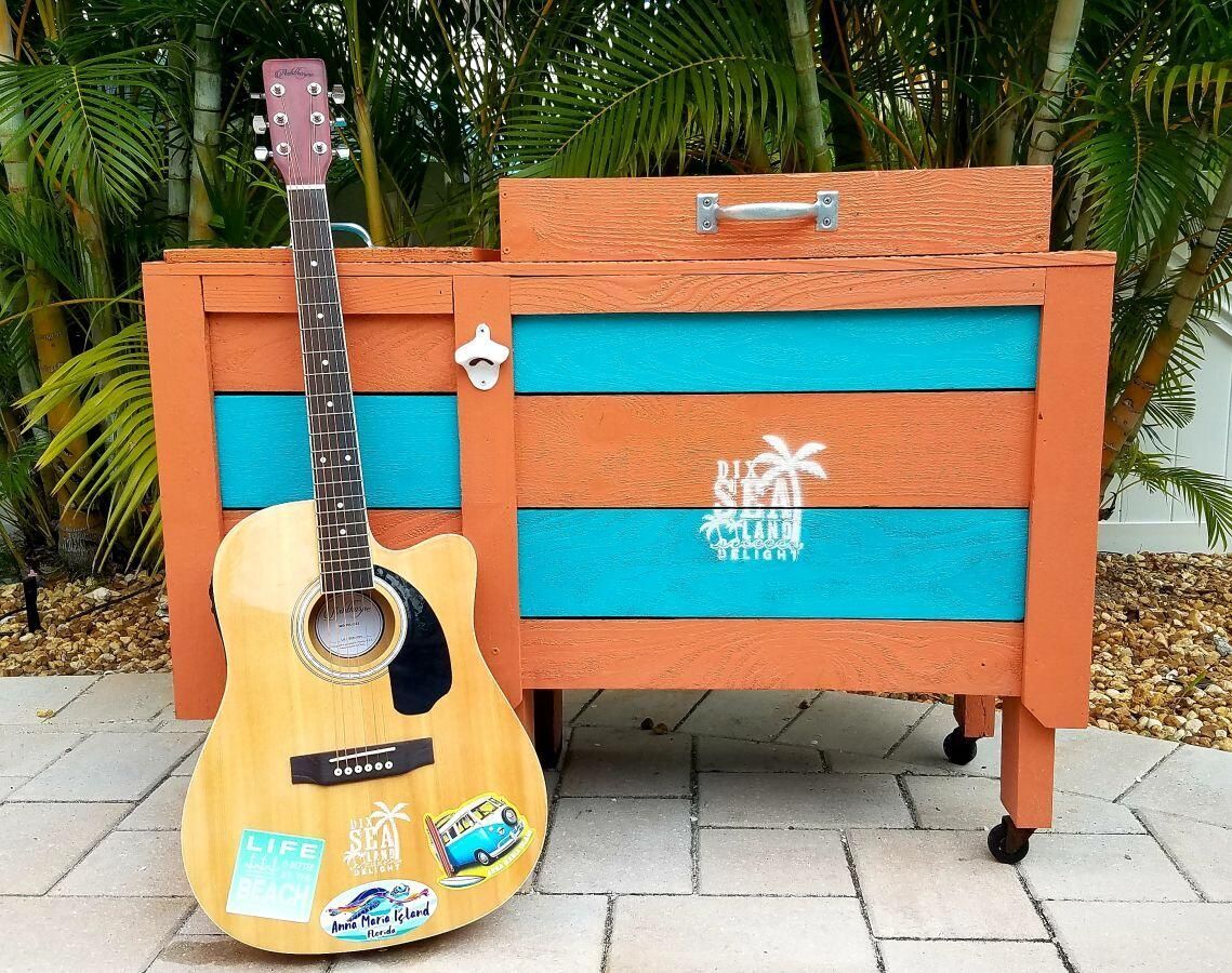 items at Dix Sea Land Delight vacation rental in Bradenton Beach