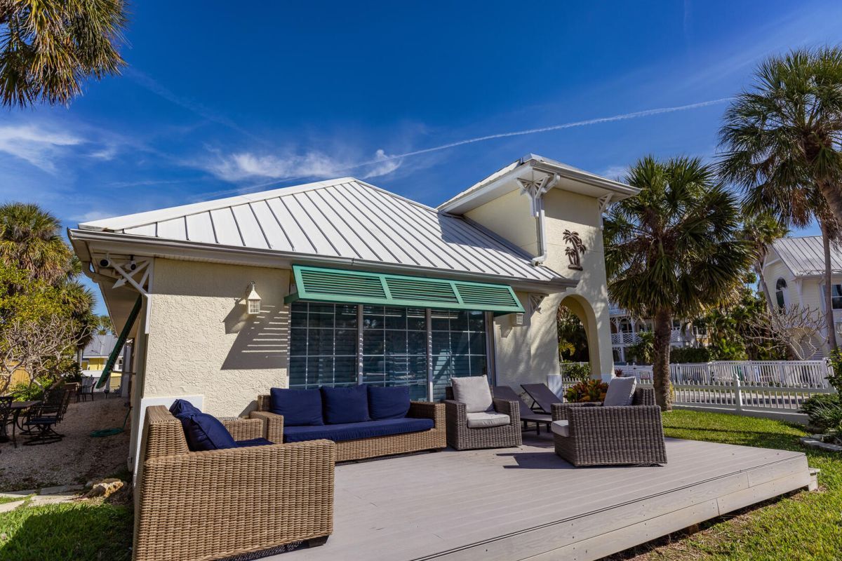 back deck at the gulf lookout home