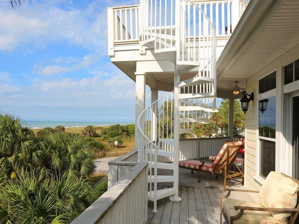 back deck at the sunset shores home