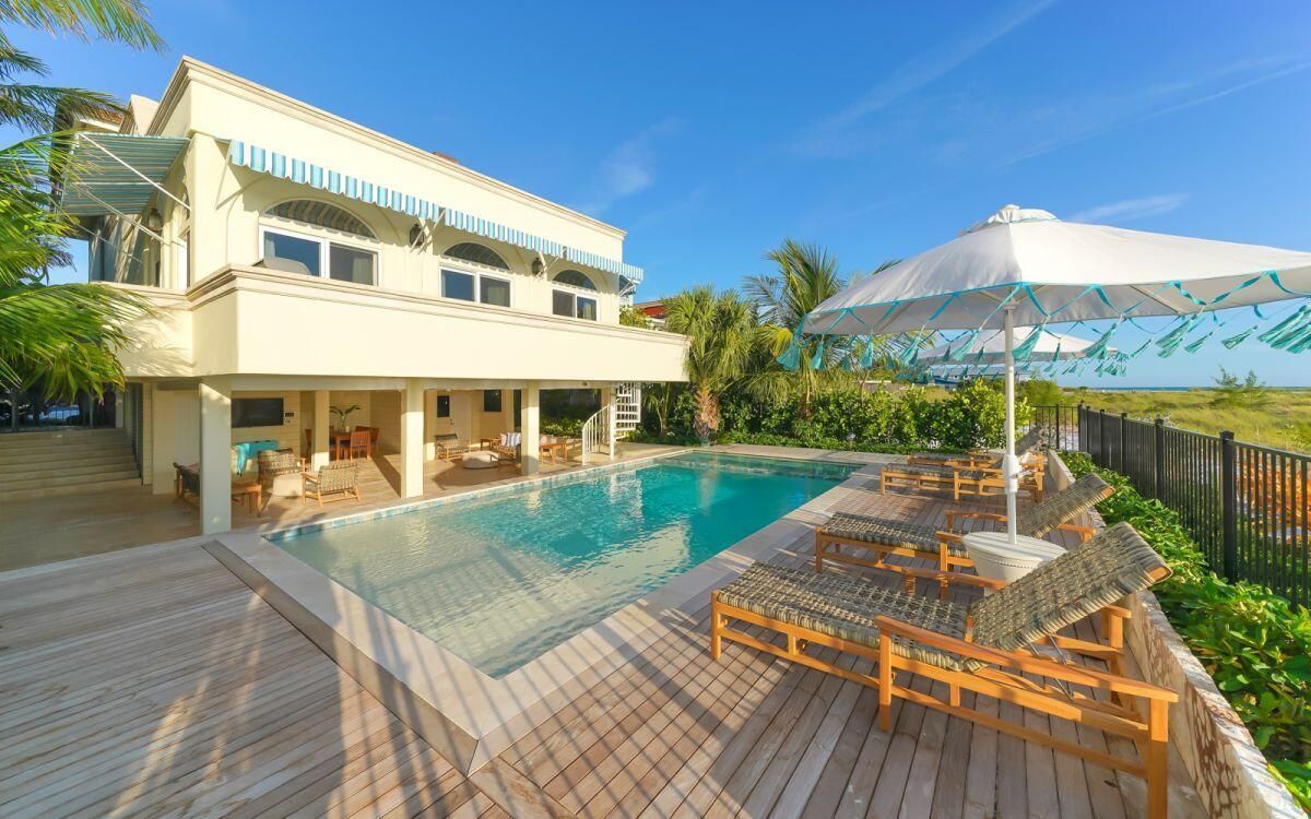 private pool at the villa marisol home